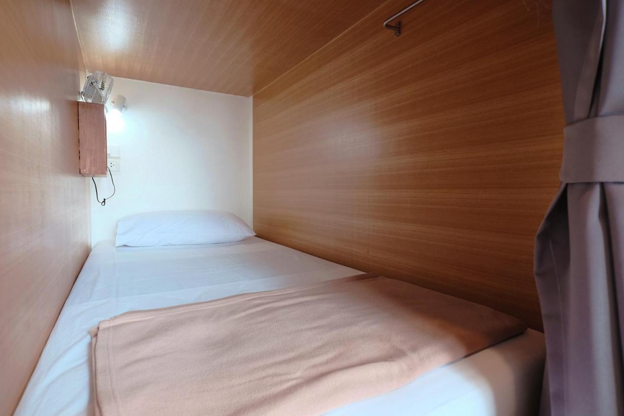 Wayha Hostel Don Mueang Airport Bangkok Ngoại thất bức ảnh