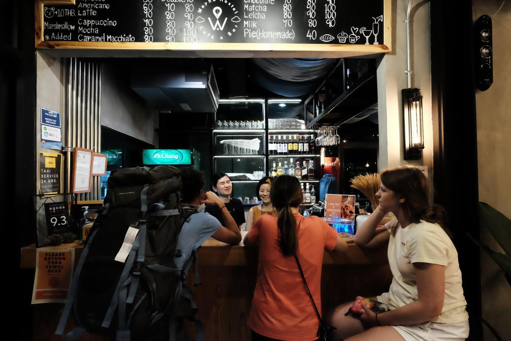 Wayha Hostel Don Mueang Airport Bangkok Ngoại thất bức ảnh